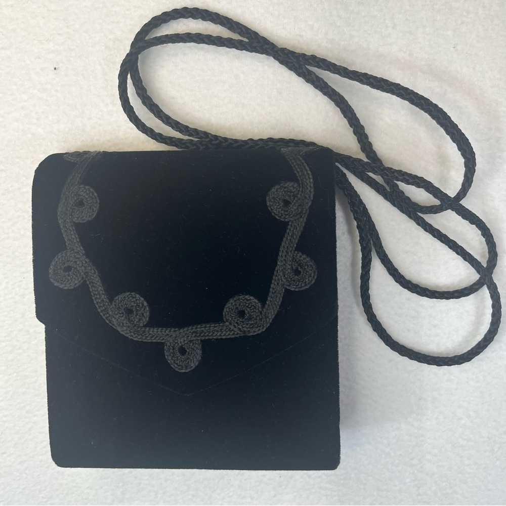 BARGANZA Purse VTG Velvet Clutch Braided Detail Embroidered Black Lightweight